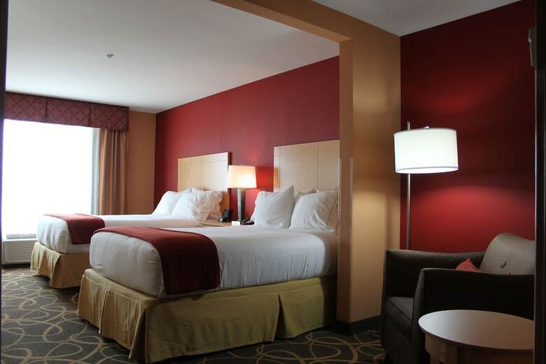 Hotel Holiday Inn Express Cortland