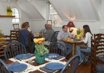 Bed & Breakfast The Fife And Drum Inn