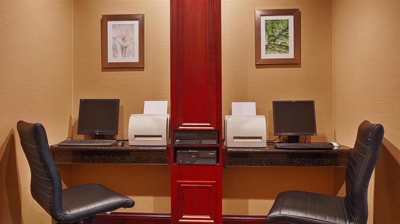 Best Western Plus Lockport Hotel
