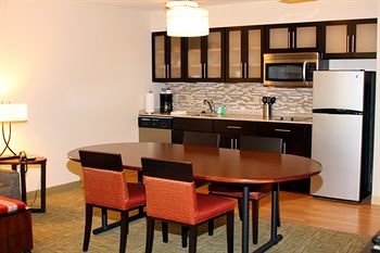 Aparthotel Staybridge Suites Liverpool Syra
