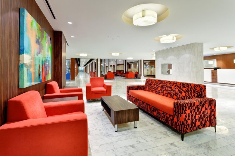 Days Hotel &amp; Conference Center Downtown
