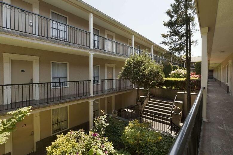 Hotel Days Inn Vancouver Metro