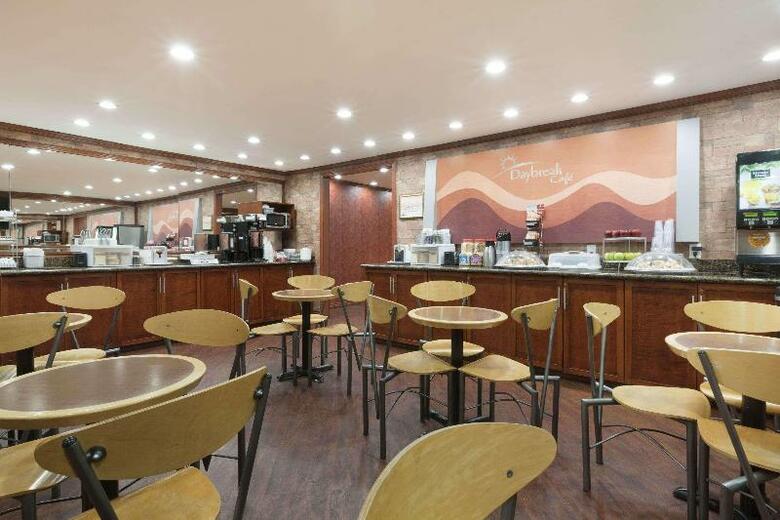 Hotel Days Inn Vancouver Metro