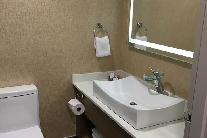 Coast Medicine Hat Hotel