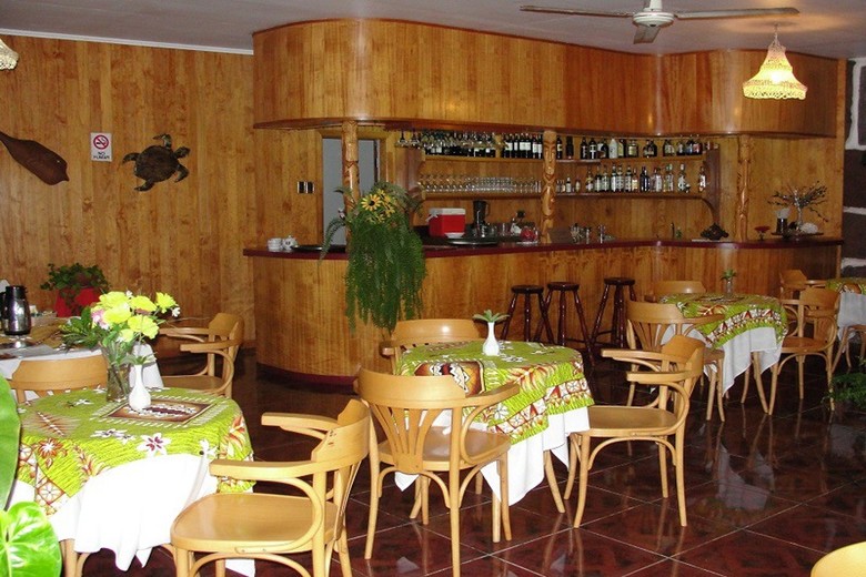 Hotel Iorana