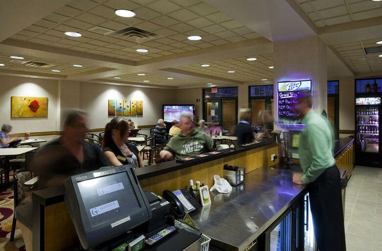 Grandstay Hotel Appleton-fox River Mall