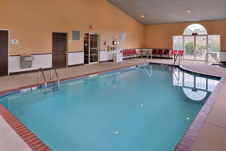 Hotel Quality Inn & Suites