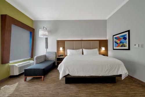Holiday Inn Express Hotel & Suites Lufkin South