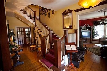 Bed & Breakfast The Hale House Inn