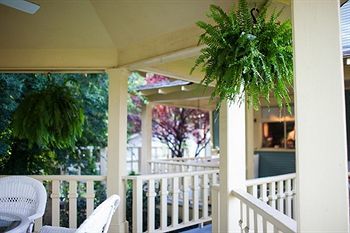 Bed & Breakfast The Hale House Inn