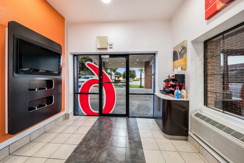 Motel 6 Dallas - Plano Northeast