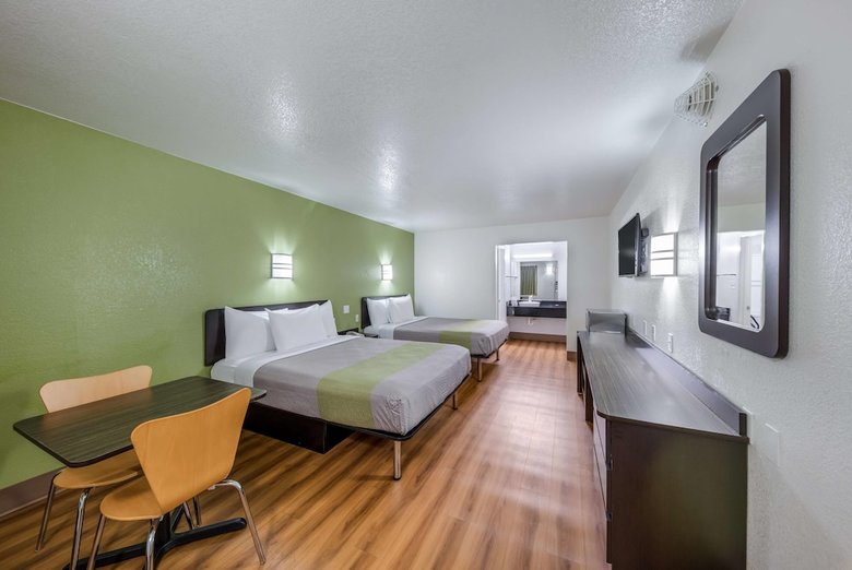 Motel 6 Dallas - Plano Northeast