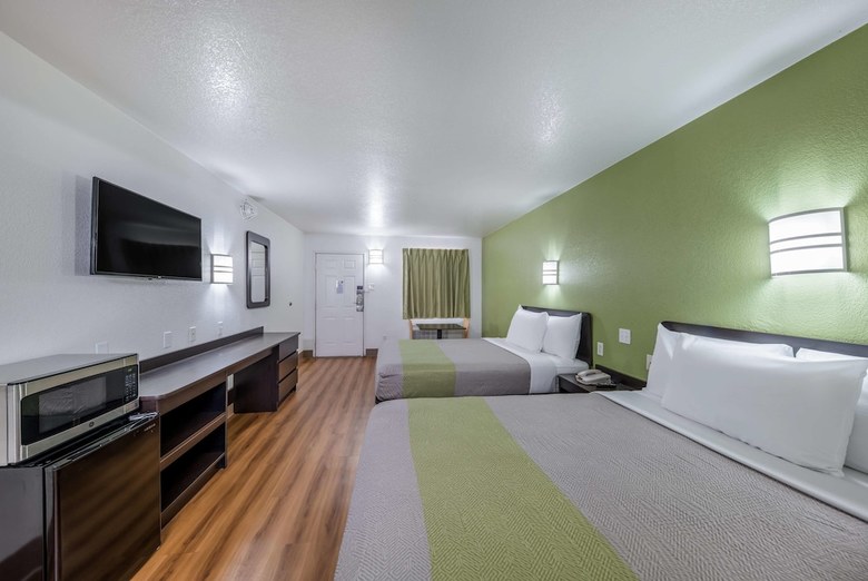 Motel 6 Dallas - Plano Northeast
