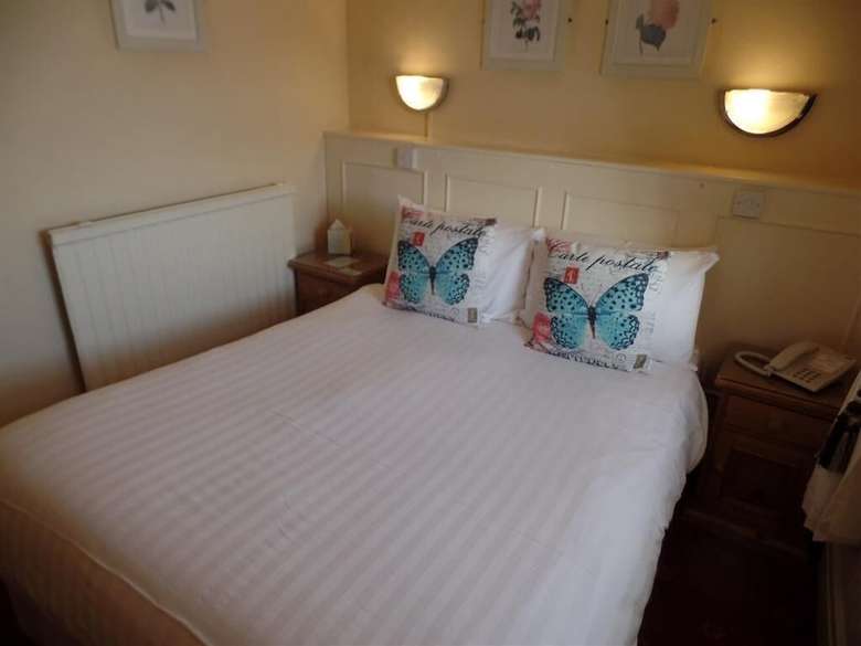 Hostal The Dodington Lodge Hotel