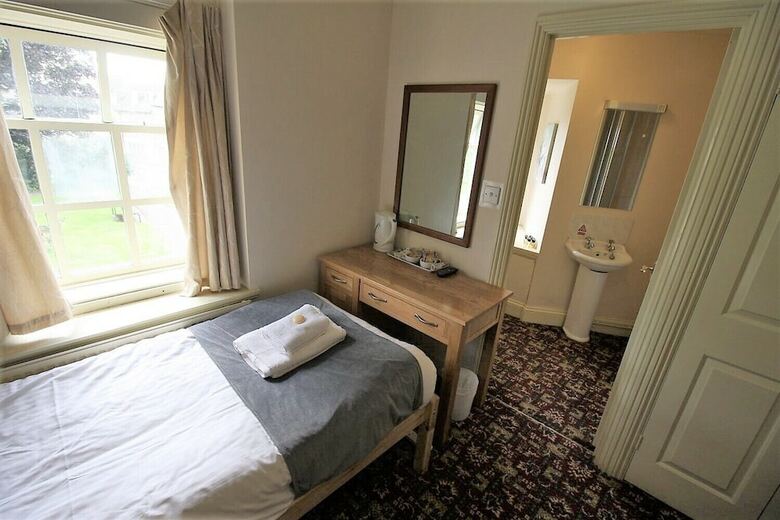 Hostal The Kings Arms