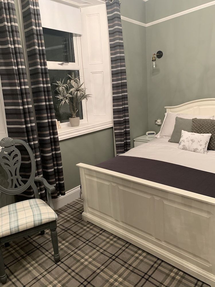 Castle View Bed And Breakfast