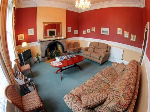 Bowden Lodge Hotel