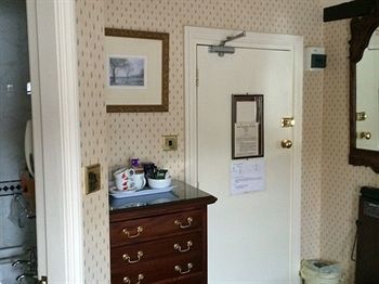 Hostal Dun Cow Inn