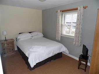 Hostal The Riverside