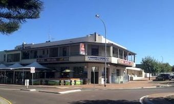 Port Lincoln Pier Hotel