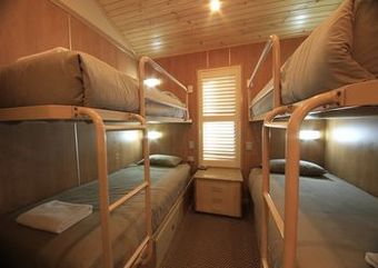 Cabana Ashmore Palms Holiday Village