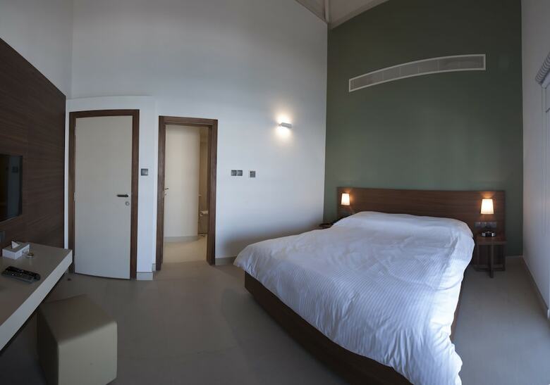 Al Bander Hotel & Resort