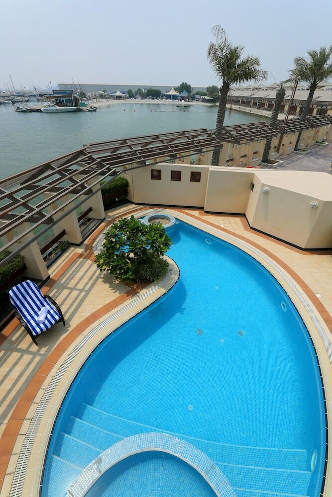 Al Bander Hotel & Resort