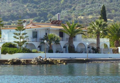 Apartamento Manthos
