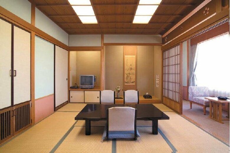 Hotel Ureshino Onsen Warakuen