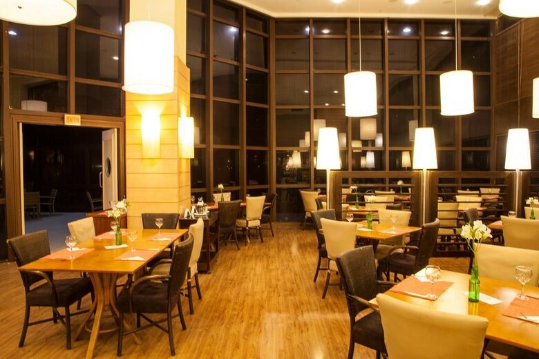 Hotel Jurer� Beach Village