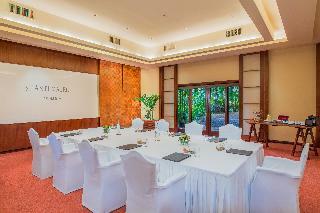 Hotel Shanti Maurice Resort & Spa