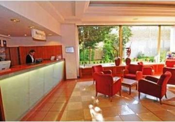 Hotel Balladins Superioraeropuerto