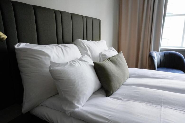 Hotel First Marin