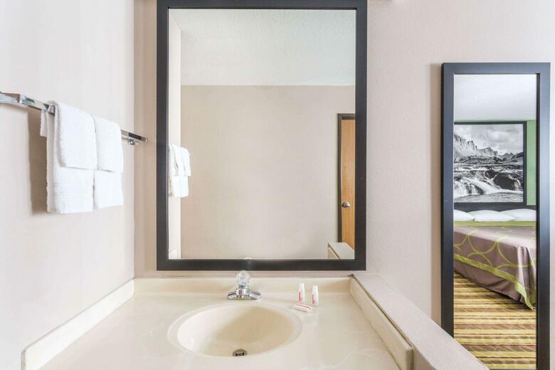 Hotel Super 8 By Wyndham Rock Springs