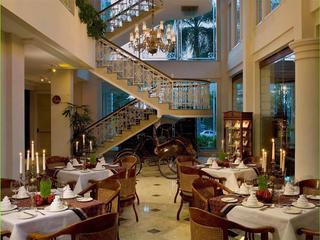 Hotel Phoenix