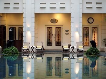 Hotel Phoenix