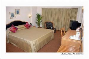 Hotel Infantry Court