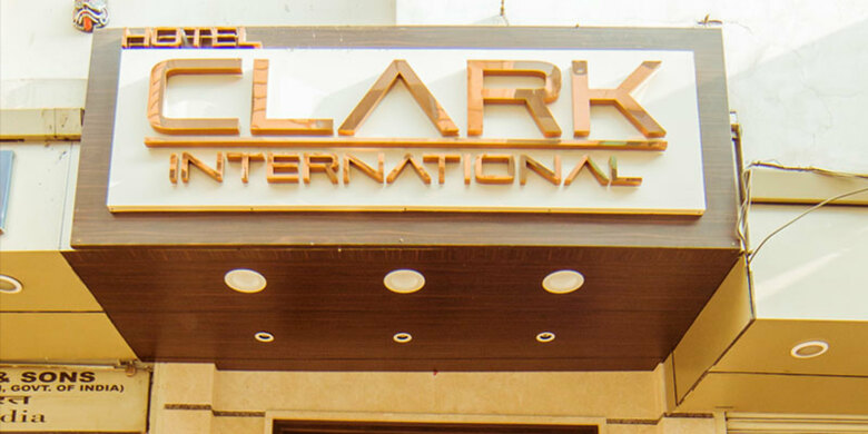 Hotel Clark International