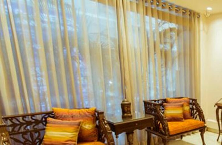 Hotel Clark International