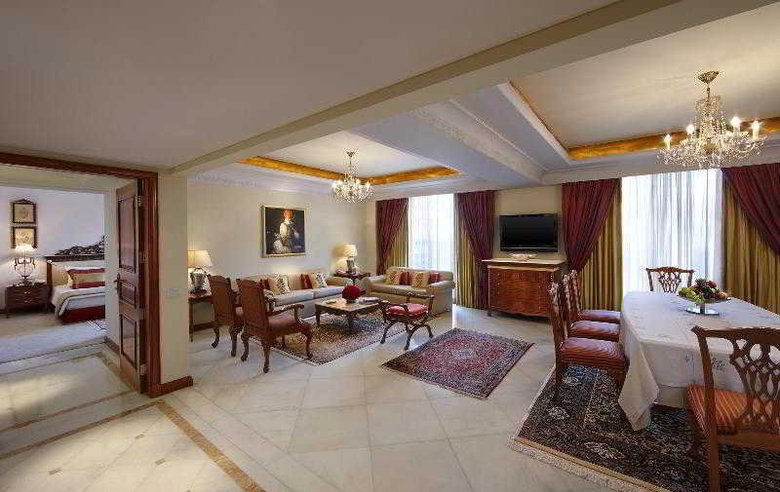 Hotel Rajputana Palace Sheraton