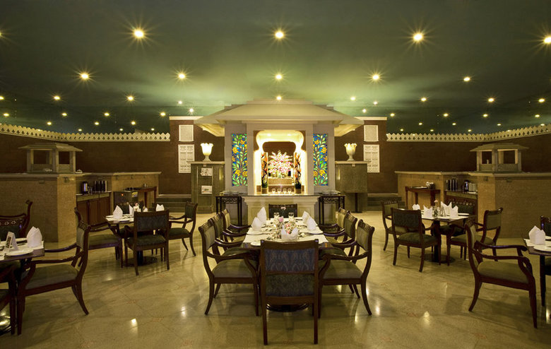 Hotel Rajputana Palace Sheraton