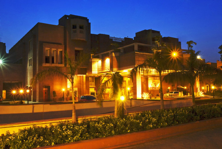 Hotel Rajputana Palace Sheraton