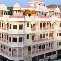 Hotel Sarang Palace