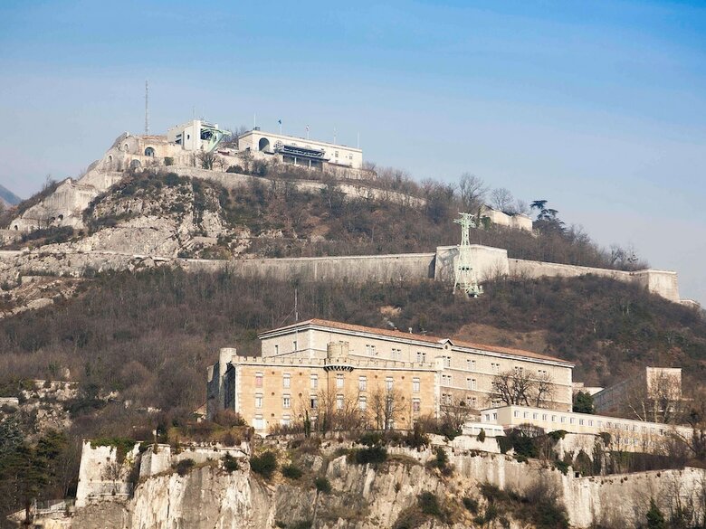 Hotel Ibis Styles Grenoble Centre Gare