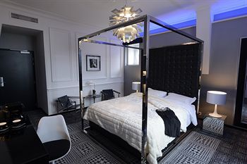 Hotel Art H�tel Rochecorbon