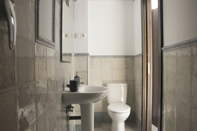 Hostal La Siesta Malaga Guesthouse