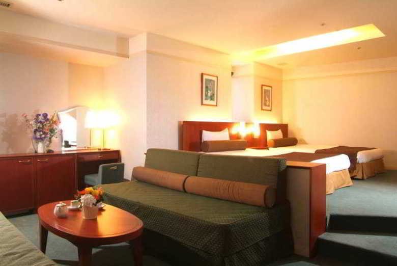 Hotel Phoenician Plaza