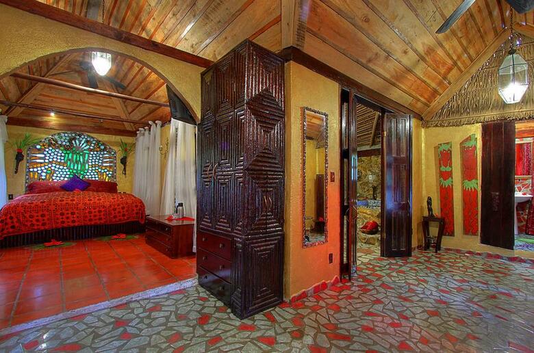 Hotel Maruba Resort & Jungle Spa