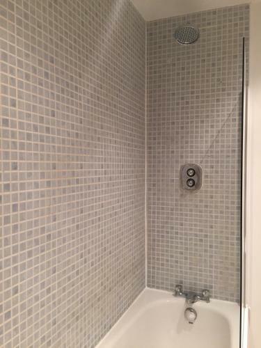 City Center Financial District Three Bedroom Duplex Apartment
