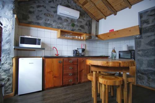 Hostal Aldeia Dos Caldeir�es